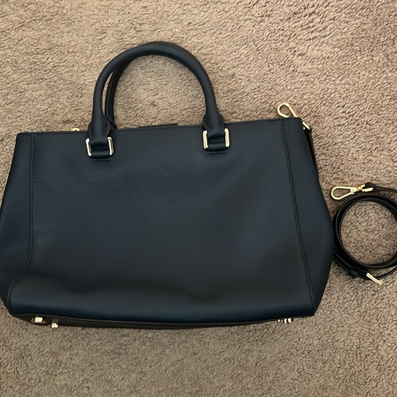 Michael Kors purse - Picture 5 of 8